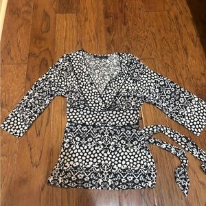 Violet & Claire Y2K Black & White Wrap Tie Back Babydoll Top